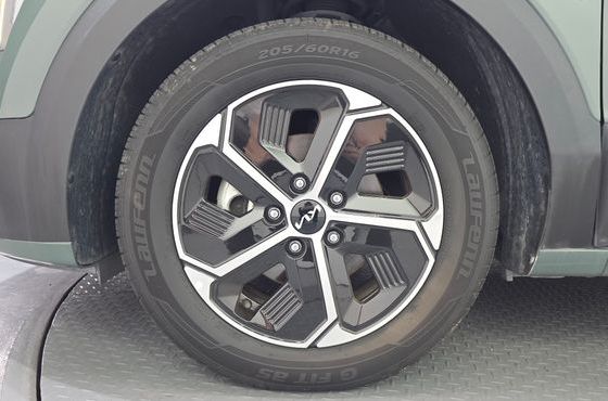 Kia Niro Prestige — пробег 134 757 км — фото 5 из 5