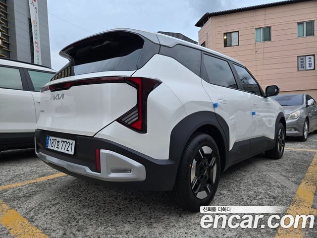 Kia Seltos Gasoline 1.6T 2WD Trendy — пробег 78 км — фото 2 из 5