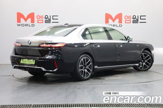BMW 7-Series 740i sDrive M Sport — пробег 42 397 км — фото 3 из 5