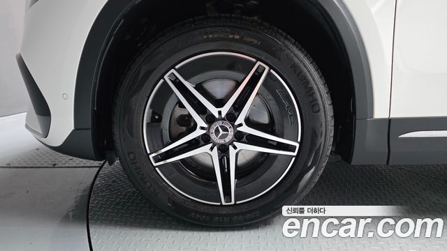 Mercedes-Benz EQA из Кореи Encar