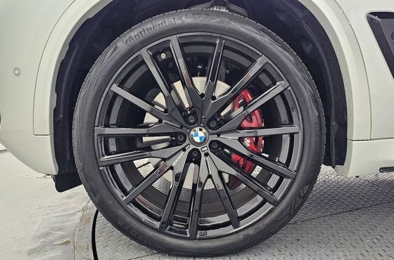 BMW X5 xDrive 40i M sports Onlie Exclusive Edition — пробег 8 781 км — фото 5 из 5