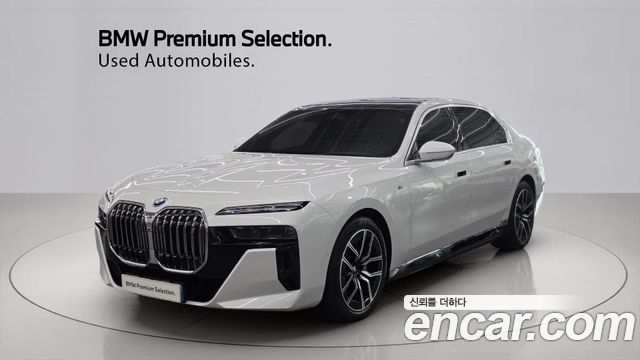 BMW i7 eDrive 50 M Sport — пробег 33 927 км — фото 1 из 5