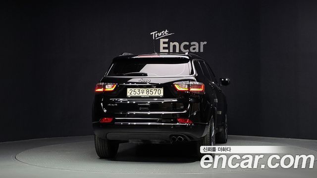 Jeep Compass S 2.4 AWD — пробег 25 609 км — фото 4 из 5