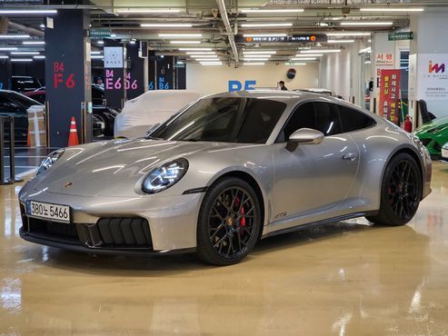 Porsche 911 Carrera 4 GTS — пробег 3 300 км — фото 1 из 5