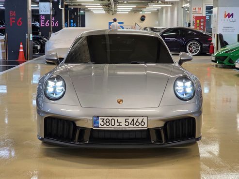 Porsche 911 Carrera 4 GTS — пробег 3 300 км — фото 2 из 5