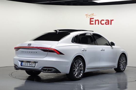 Hyundai Grandeur 2.5 Calligraphy — пробег 59 254 км — фото 2 из 5
