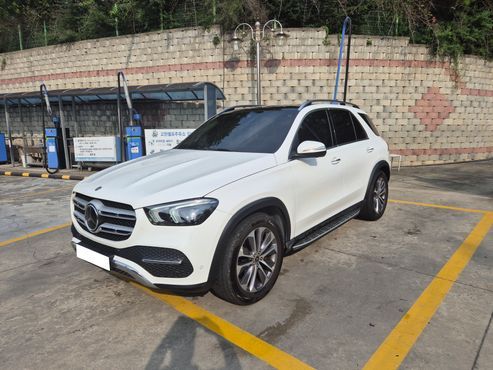 Mercedes-Benz GLE-Class GLE300d 4MATIC — пробег 84 000 км — фото 1 из 5