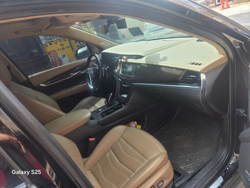 Cadillac XT6 3.6 Sport — пробег 73 000 км — фото 4 из 5