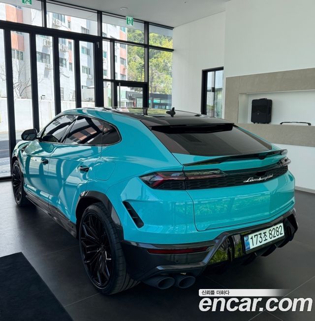 Lamborghini Urus 4.0 V8 SE — пробег 590 км — фото 4 из 5