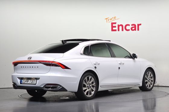 Hyundai Grandeur Calligraphy — пробег 102 550 км — фото 2 из 5