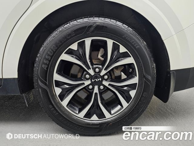 Kia Carnival Gasoline 11-Seater Noblesse — пробег 68 596 км — фото 5 из 5