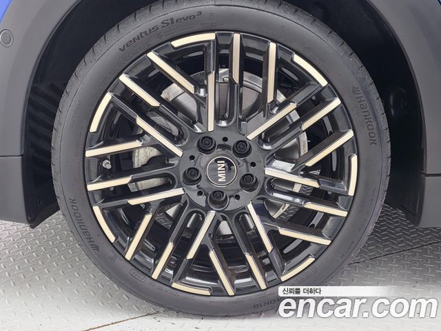 Mini Cooper 5 Door Favoured — пробег 9 858 км — фото 5 из 5