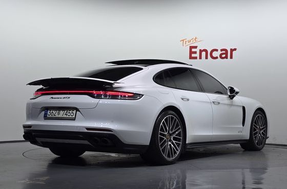 Porsche Panamera 4.0 GTS — пробег 56 942 км — фото 2 из 5