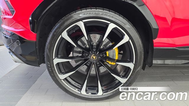Lamborghini Urus 4.0 V8 — пробег 36 726 км — фото 5 из 5