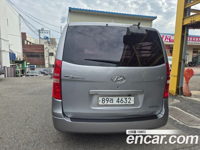 Hyundai Starex 3-Seater VAN CVX Deluxe — пробег 212 610 км — фото 4 из 5
