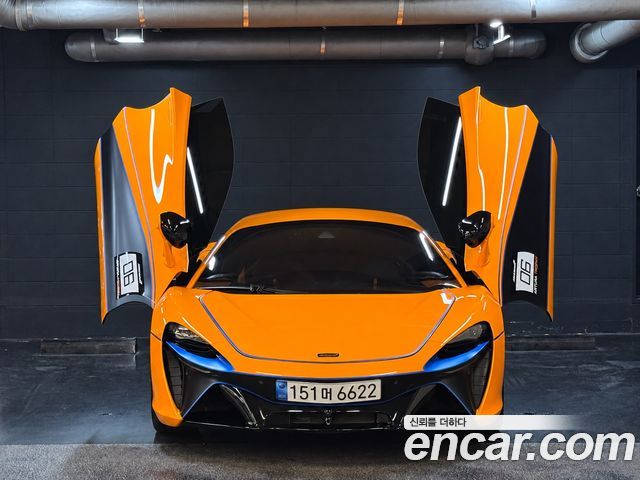 Mclaren Artura 3.0 Coupe — пробег 15 901 км — фото 1 из 5