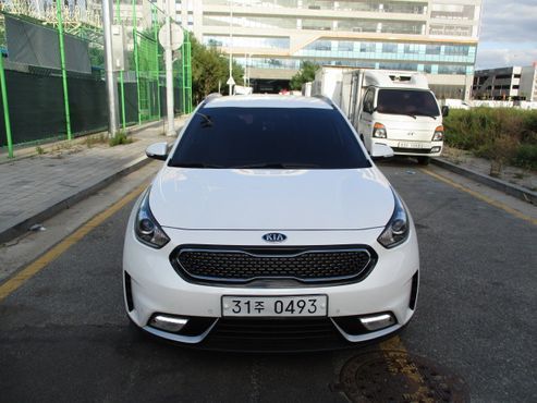 Kia Niro Noblesse — пробег 72 000 км — фото 1 из 5