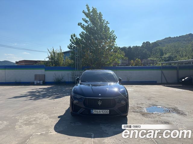 Maserati Levante 3.0 Diesel AWD GranSport — пробег 64 284 км — фото 1 из 5