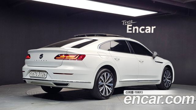 Volkswagen Arteon 2.0 TDI Premium — пробег 69 158 км — фото 2 из 5