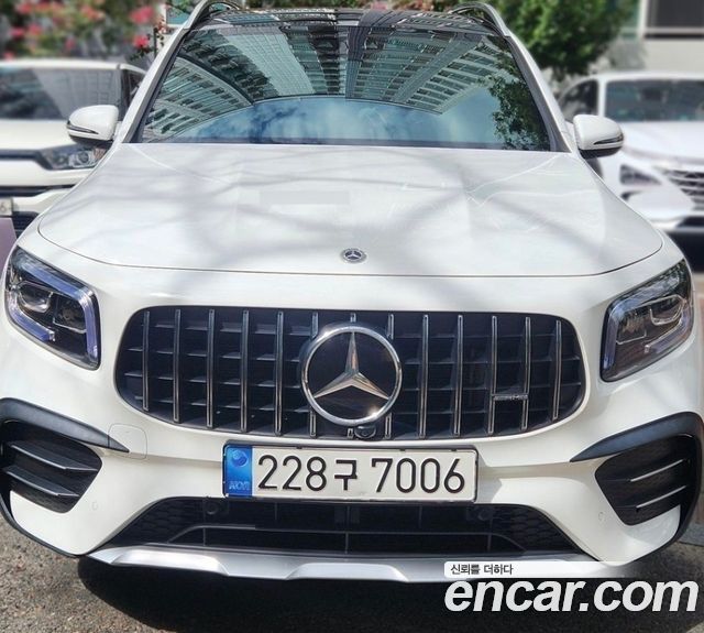 Mercedes-Benz GLB-Class AMG GLB35 4MATIC — пробег 67 000 км — фото 1 из 5