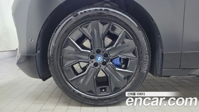 BMW iX из Кореи Encar
