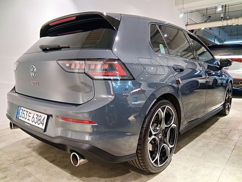 Volkswagen Golf 2.0 GTI — пробег 5 966 км — фото 2 из 5