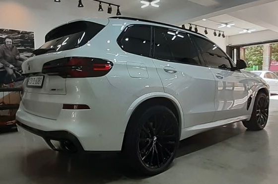 BMW X5 xDrive 40d M Sport Online Exclusive Editon — пробег 52 650 км — фото 2 из 5