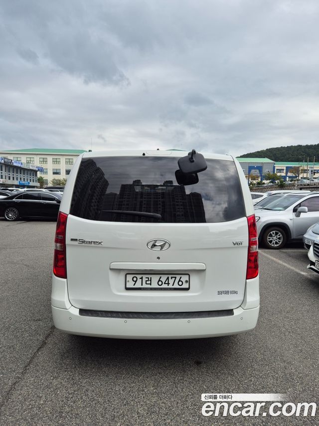 Hyundai Starex Van 5-Seater Smart — пробег 45 653 км — фото 4 из 5