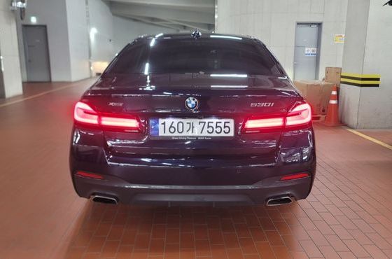 BMW 5-Series 530i xDrive M Sport Package — пробег 90 391 км — фото 3 из 5