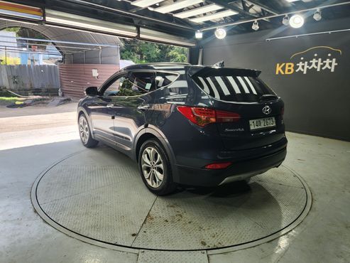 Hyundai Santafe Diesel(e-VGT) 2.0 4WD Exclusive — пробег 189 369 км — фото 4 из 5