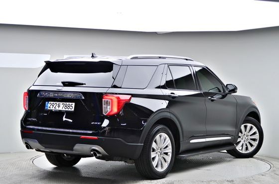 Ford Explorer 2.3 LimIted 4WD — пробег 16 283 км — фото 2 из 5