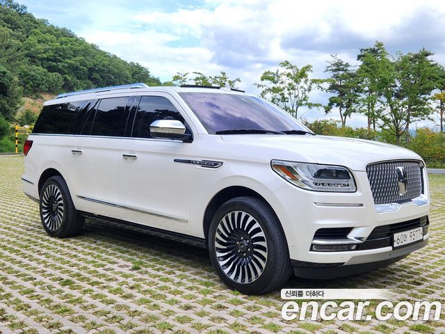 Lincoln Navigator 3.5L Black Label — пробег 83 156 км — фото 1 из 5