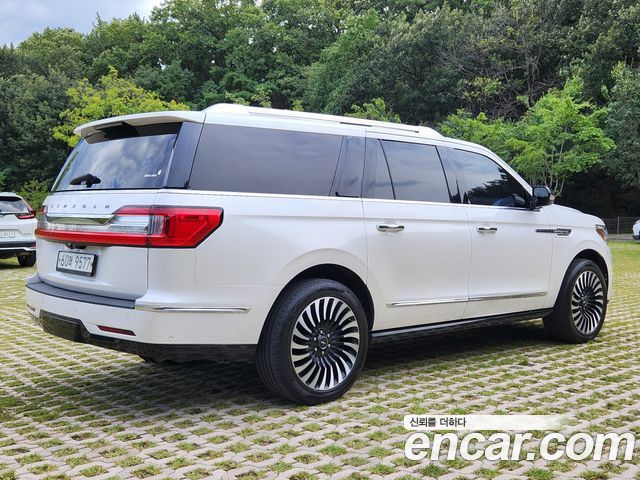 Lincoln Navigator 3.5L Black Label — пробег 83 156 км — фото 5 из 5