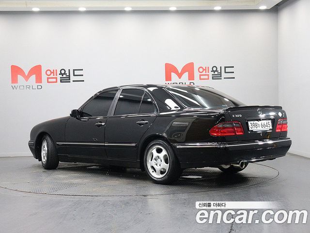 Mercedes-Benz E-Class из Кореи Encar