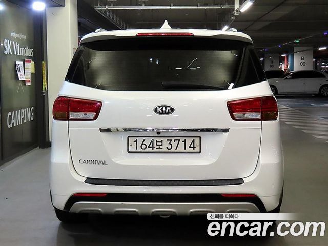 Kia Carnival 9-Seater Noblesse Special — пробег 179 912 км — фото 5 из 5