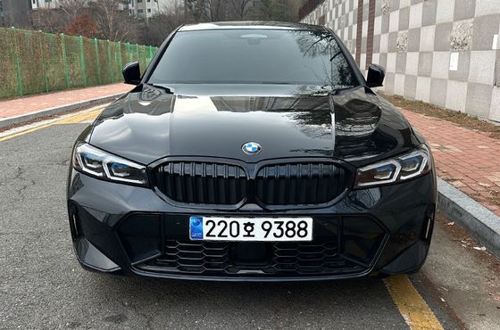 BMW 3-Series 320i M Sport — пробег 35 925 км — фото 1 из 5