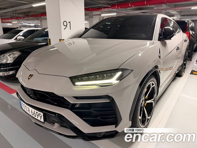 Lamborghini Urus из Кореи Encar