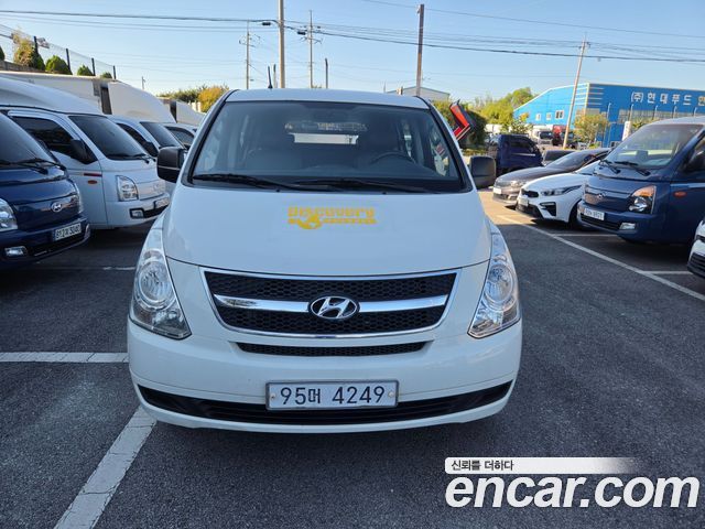 Hyundai Starex 5-Seater VAN CVX Deluxe — пробег 117 000 км — фото 2 из 5