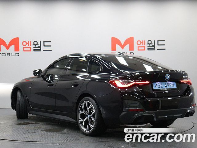 BMW i4 eDrive40 M Sports Pro — пробег 11 802 км — фото 4 из 5