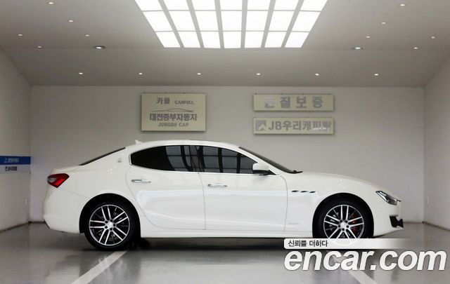 Maserati Ghibli 3.0 GranLusso 3rd — пробег 51 000 км — фото 5 из 5