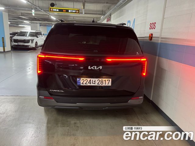 Kia Carnival Diesel 9-Seater Gravity — пробег 26 000 км — фото 4 из 5