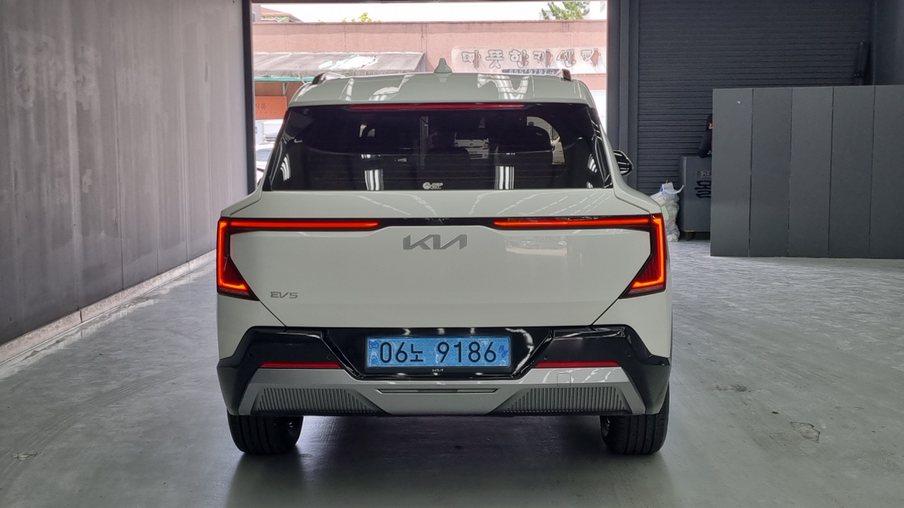Kia EV5 Long Range 2WD Earth — пробег 22 233 км — фото 4 из 5