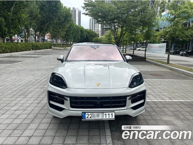 Porsche Cayenne 3.0 S E-Hybrid Coupe — пробег 26 000 км — фото 1 из 5