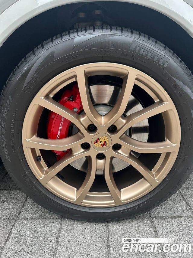 Porsche Cayenne 3.0 S E-Hybrid Coupe — пробег 26 000 км — фото 5 из 5
