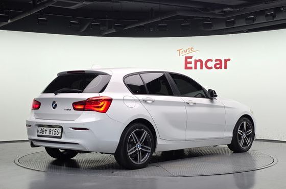 BMW 1-Series 118d Sport 5Door — пробег 155 609 км — фото 2 из 5