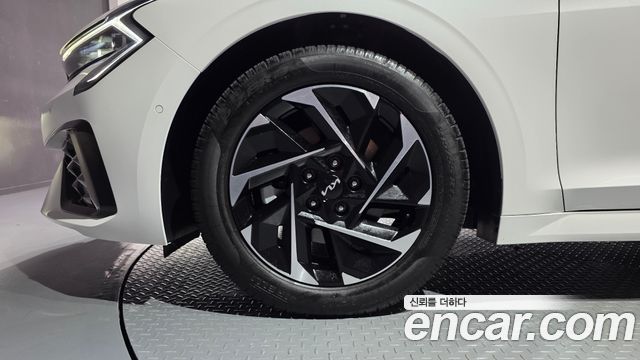 Kia K5 Signature — пробег 18 962 км — фото 5 из 5