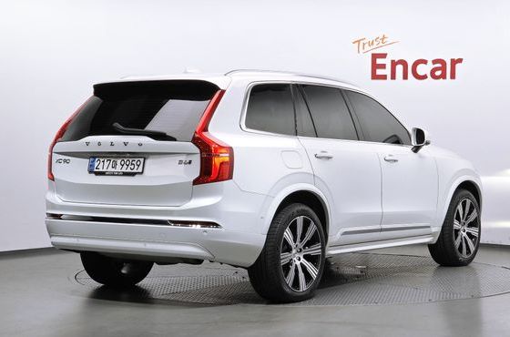 Volvo XC90 B6 Ultimate Bright — пробег 57 897 км — фото 2 из 5