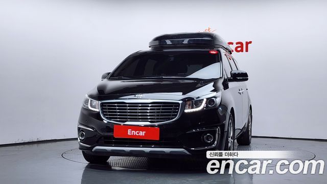 Kia Carnival 7-seater Limousine VIP — пробег 179 239 км — фото 3 из 5