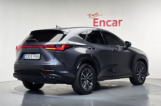 Lexus NX Premium — пробег 69 840 км — фото 2 из 5