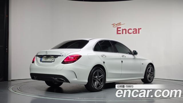 Mercedes-Benz C-Class C300e 4MATIC AMG Line — пробег 49 743 км — фото 2 из 5